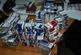 Peste 6.000 de ţigarete de contrabandă descoperite de poliţiştii de frontieră! - FOTO