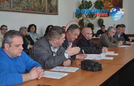 Surpriză în CL Dorohoi! Un consilier și-a înaintat „DEMISIA bunului simț” și cere demisia primarului Dorin Alexandrescu