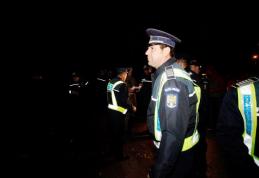 Peste 50 de poliţişti au acţionat noaptea trecută în județul Botoșani pentru prevenirea şi combaterea faptelor antisociale