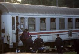 Doi britanici condamnaţi pentru terorism, reținuți în timp ce se aflau într-un tren spre Bucureşti