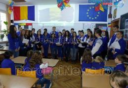 1 Decembrie sărbătorit la Școala Gimnazială „Mihail Kogălniceanu” Dorohoi – VIDEO/FOTO