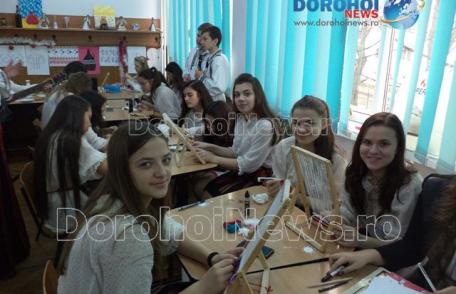 Cercul pedagogic al profesorilor de Educație plastică organizat la Școala Gimnazială „Mihail Kogălniceanu” Dorohoi – VIDEO/FOTO