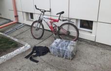Aproximativ 10.000 de ţigări de contrabandă transportate cu bicicleta – FOTO