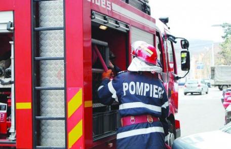 Zeci de intervenţii ale pompierilor botoşăneni de Crăciun