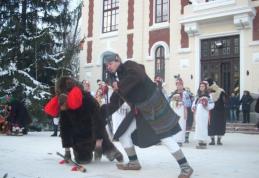 Vezi programul pentru „Parada obiceiurilor de iarna” organizat de Primaria municipiului Dorohoi