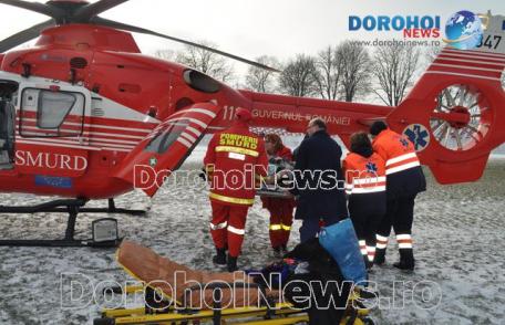 Femeie din Dumeni preluată de urgență de la Dorohoi de un elicopter SMURD - FOTO