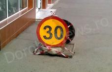 Primim la redacție - „Restricţie” de viteză pentru pietonii dorohoieni - FOTO