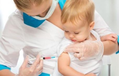 Ministerul Sănătății: De săptămâna viitoare va fi reluată imunizarea copiilor cu vaccinul hexavalent