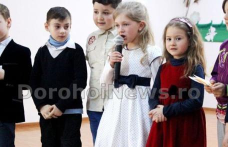 Activitate la Școala Gimnazială „Ioan Murariu”, Cristinești „Pentru tine, mamă!” - FOTO