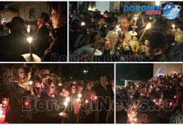 Mii de dorohoieni au luat Sfânta Lumină şi au participat la slujba de Înviere la Bidericile din Dorohoi și din împrejurimi - FOTO