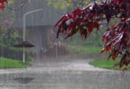 Informare meteorologică: Trei zile de furtuni în toată ţara