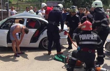 Impact devastator! BMW transformat într-un morman de fiare după ce șoferul a pierdut controlul volanului - FOTO