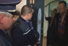 Polițiștii botoșăneni au dat buzna în casele arestaților la domiciliu din județul Botoșani