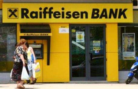 Șocant! Mai mulți clienți Raiffeisen Bank s-au trezit că au conturile golite - Banii au fost retrași din Filipine și Miami