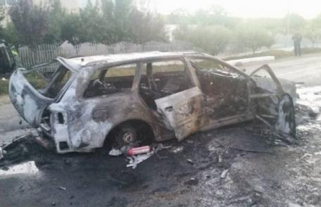 Accident grav la Iaşi: Un șofer de Ambulanţă a murit după ce maşina în care se afla a luat foc