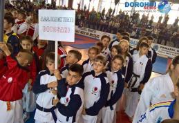 Șapte medalii cucerite de copii dorohoieni la competiția organizată de Federația Română de Karate WUKF la Mediaș - FOTO