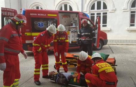 Cadre didactice și elevi evacuați în urma unui incediu! Exerciţiu în caz de urgenţă la Şendriceni! - FOTO