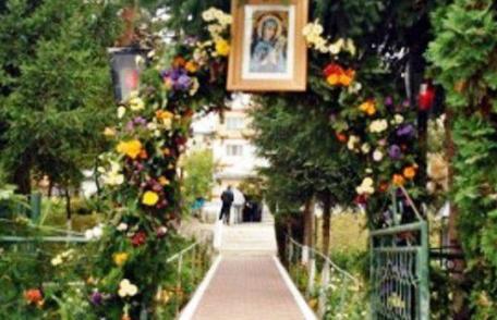 Invitație la Hramul Sf. Parascheva la Dorohoi. Vezi programul liturgic!