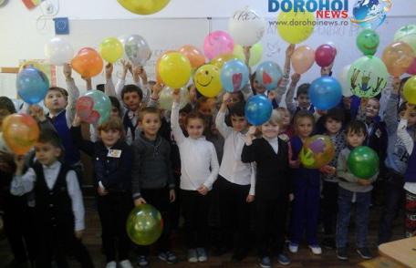 „Pacea prin ochii copiilor!” la Școala Gimnazială „Mihail Kogălniceanu” Dorohoi - FOTO