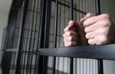 Tânăr cercetat în stare de arest preventiv pentru săvârşirea de furturi din buzunare