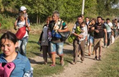 Italia, sufocată de imigranți, vrea să accelereze expulzările