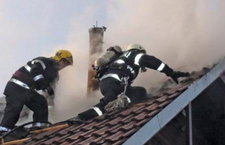 Zece incendii în 24 de ore pe raza județului Botoșani