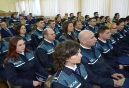 32 de agenţi de poliţie încadraţi la IPJ Botoşani au depus astăzi jurământul de credinţă