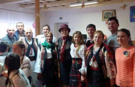 Asociaţia „Vlăstarele lui Enescu” în comuna marelui musician! - FOTO