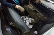 Ţigări de contrabandă ascunse într-un autoturism, descoperite la Punctul de Trecere a Frontierei Stânca - FOTO