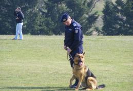 Exerciţiu demonstrativ efectuat de câinii Inspectoratului de Jandarmi Judeţean Botoşani