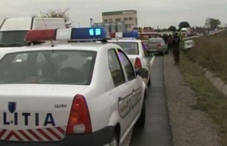 Un autocar cu 28 de pasageri care se deplasa de la Suceava în Spania, s-a ciocnit frontal cu un autoturism