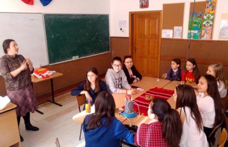 „Rugăciune, condei și cântece Pascale” proiect educativ derulat la Școala Gimnazială „Mihail Kogălniceanu” Dorohoi - FOTO