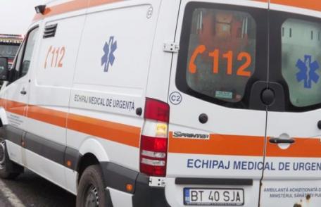 Tânăr transportat la Spitalul Municipal Dorohoi după ce a lovit un parapet din beton