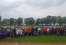 Peste 100 de copii s-au întrecut, astăzi, pe stadionul „1 Mai” din Dorohoi pentru trofeul „Prietenii Pompierilor” - FOTO