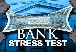 Opt bănci au picat examenul de stres