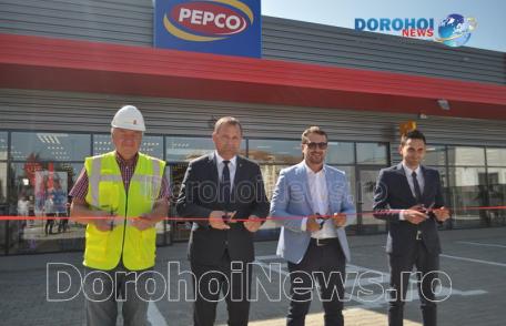 Complexul comercial „NEST Dorohoi” a fost inaugurat în prezența oficialităților – FOTO