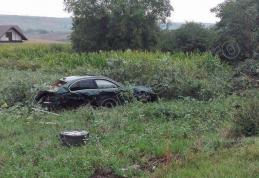Accident! Două mașini s-au ciocnit la ieșirea din Dorohoi spre Șendriceni – FOTO