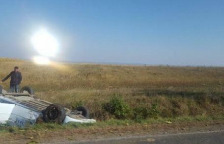 Accident spectaculos! Un șofer s-a răsturnat cu mașina lângă Mănăstirea Zosin!