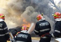 Incendiu puternic la clădirea primăriei Văculești