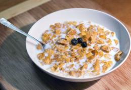 De ce laptele cu cereale nu este cel mai sănătos mic dejun