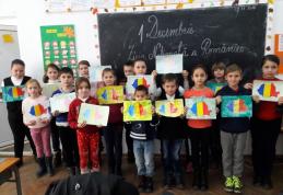 ZIUA NAŢIONALĂ A ROMANIEI la Şcoala Gimnazială „Dimitrie Romanescu” Dorohoi - FOTO