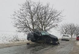 Autoturismul de lux al unui om de afaceri din Botoșani distrus într-un accident rutier