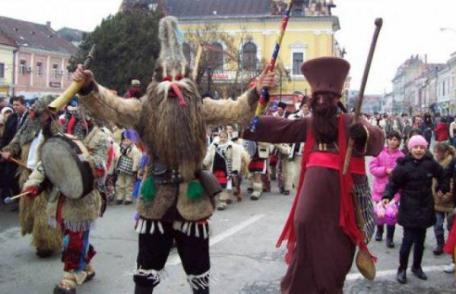 Valorile tradiționale păstrate la Botoșani prin „Festivalul de datini și obiceiuri de iarnă” Vezi programul!