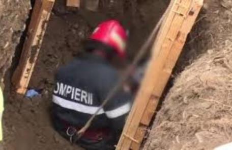 Tragedie la Ibănești! Un bărbat a decedat după ce a fost prins sub un mal de pământ