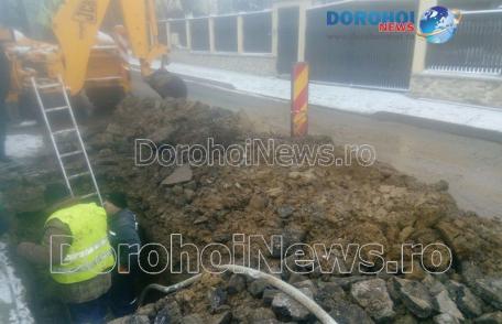 Avarie la o conductă de distribuție apă din municipiul Dorohoi. Vezi zonele afectate!