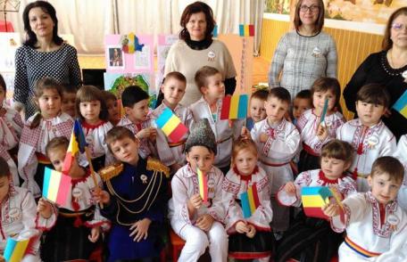 „Mica Unire” sărbătorită la Grădinița cu PP „Ștefan cel Mare și Sfânt” Dorohoi – Toți copiii cântă „Hora Unirii” - FOTO