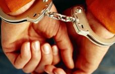 Cercetaţi în stare de arest preventiv pentru furt