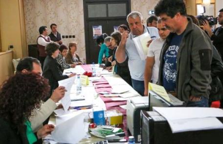 Peste 250 de persoane din Dorohoi au participat la „Bursa generală a locurilor de muncă”. 54 persoane au fost încadrate pe loc!