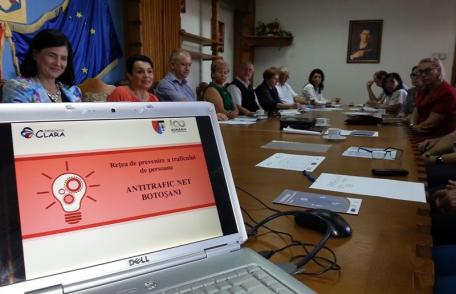 Asociația CLARA, implementează proiectul „Reţea de Prevenire a Traficului de Persoane – Antitrafic Net Botoșani” - FOTO