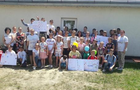 Eu pot zâmbi! - Elevii Școlilor „Mihail Kogălniceanu” Dorohoi și Nr.4 Baranca - Hudești au sărbătorit „1 IUNIE” împreună – FOTO